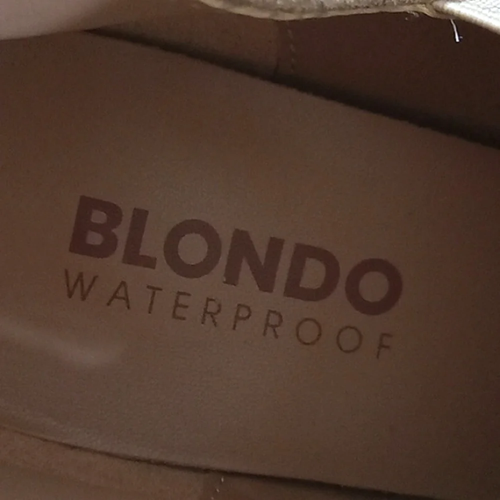 Blondo stay dry